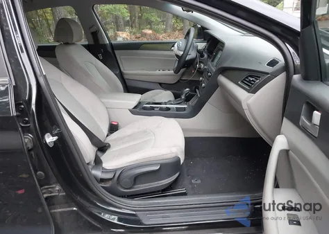 2017 Hyundai Sonata Sport z USA, uszkodzony, nr VIN 5NPE34AF9HH438750